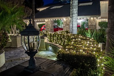 Residential Christmas lighting in Redlands, CA